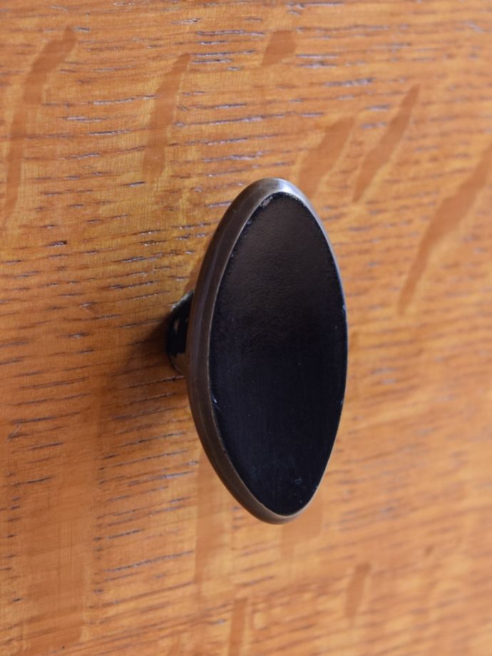 ビンテージ家具のおしゃれな取っ手