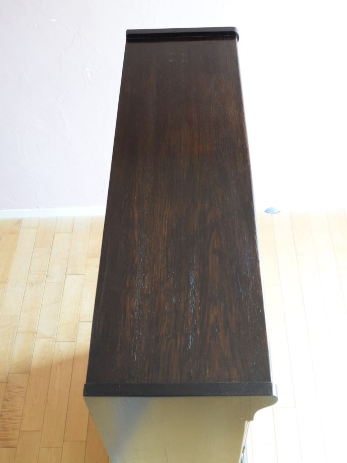 アンティーク家具の形