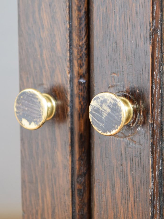 アンティークキャビネットの取っ手