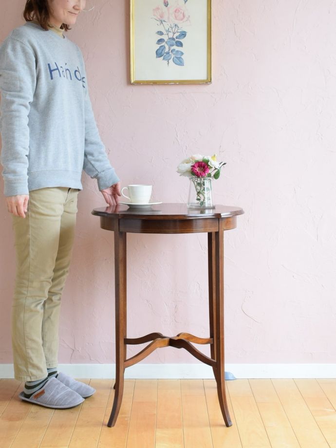 英国のサイドテーブル