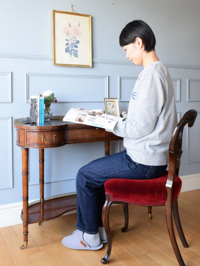 書斎机で楽しむ贅沢な時間