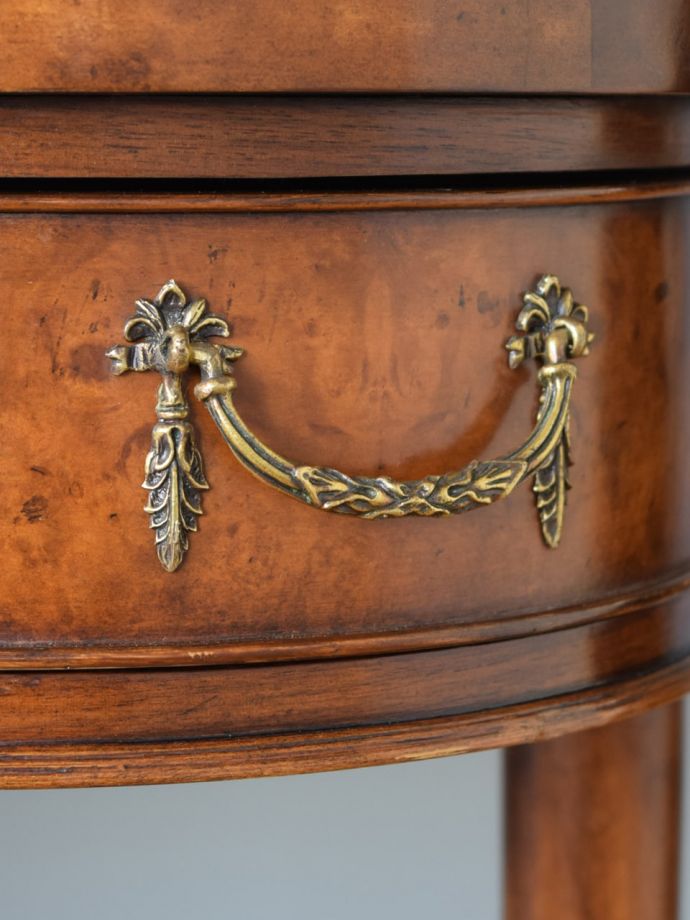 アンティークデスクの取っ手