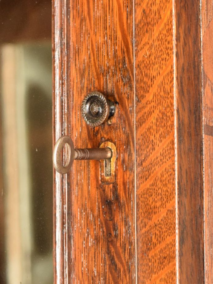 アンティーク家具の鍵