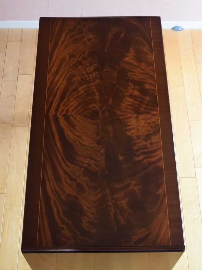 畳むとこんなにスリムなサイズ