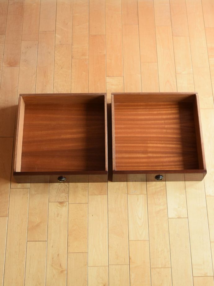 引き出しの中もキレイに修復しました