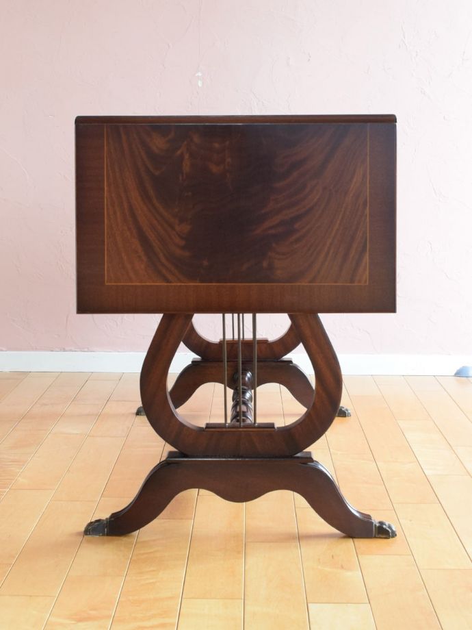 天板を畳むとこんな感じ