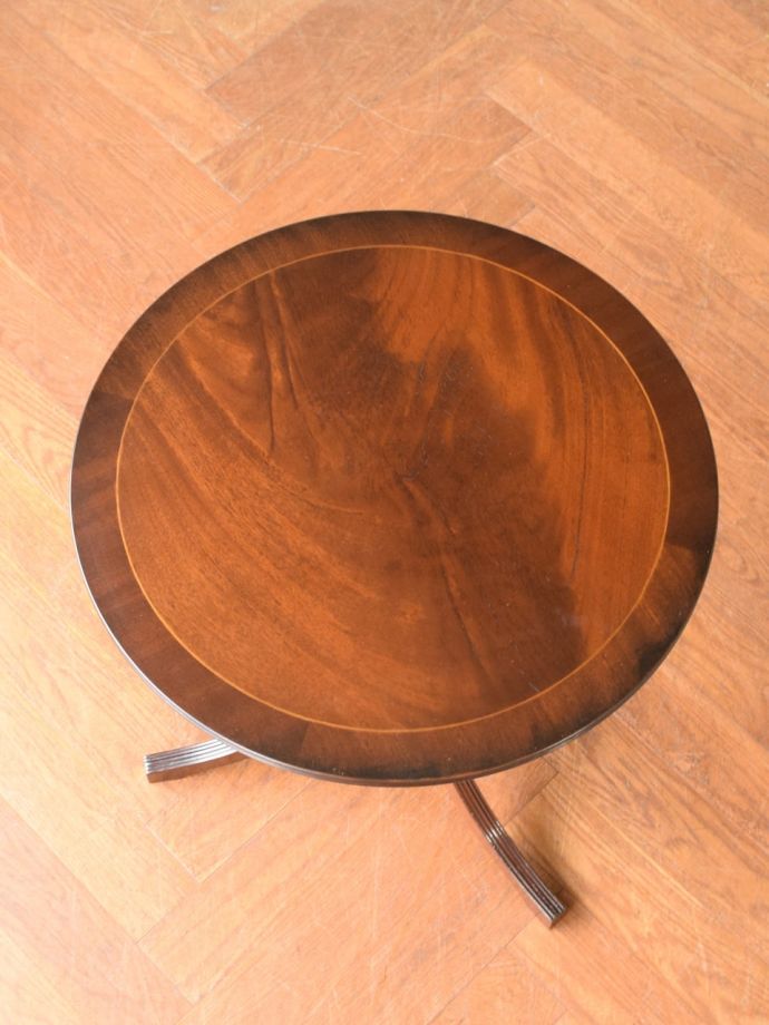 アンティークのテーブルの天板