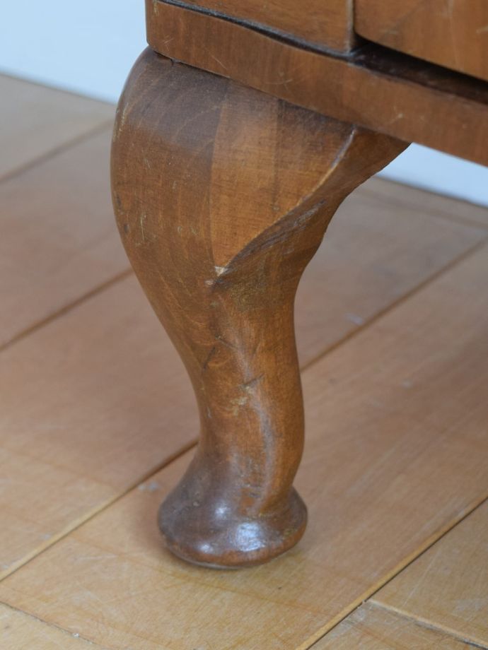 アンティーク家具の脚