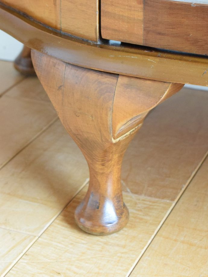 アンティーク家具の脚