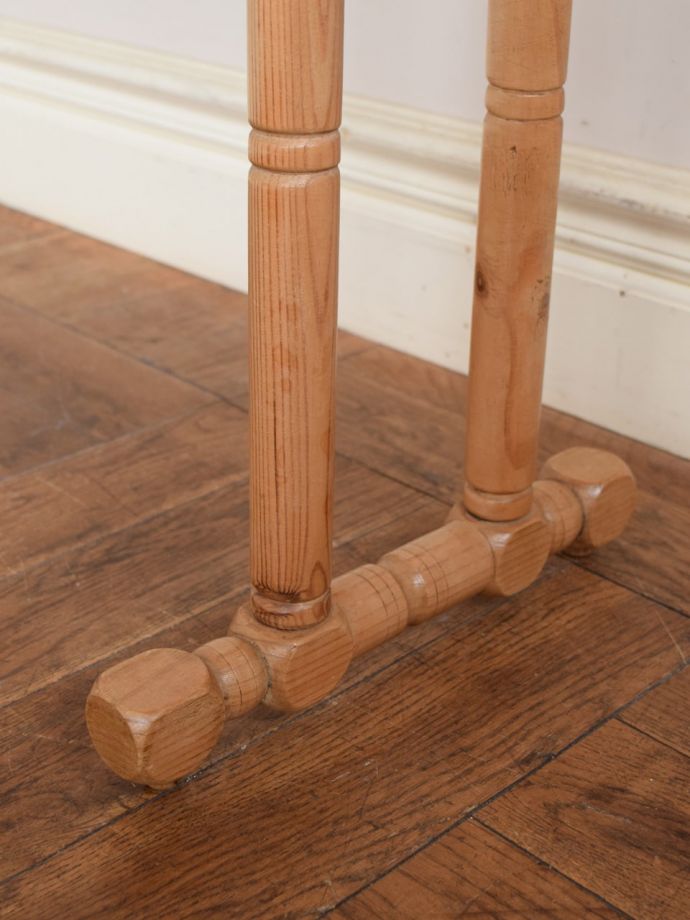 タオルハンガーの足