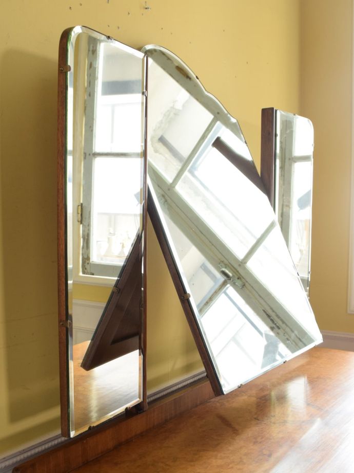 アンティークの鏡