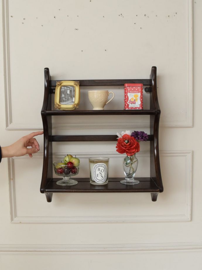 アンティークのウォールシェルフ