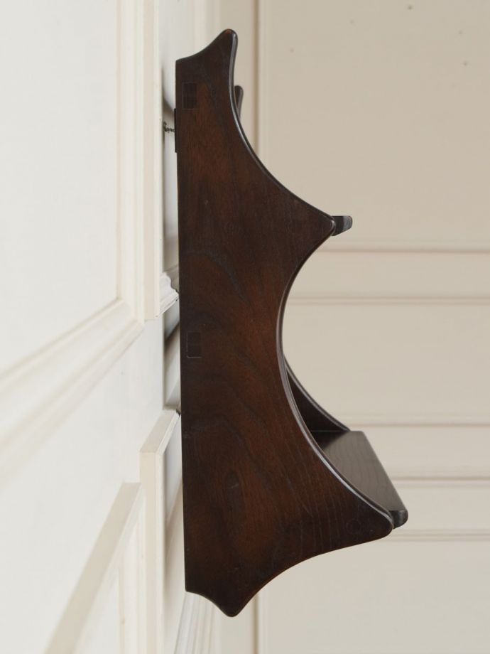 ウォールシェルフの側面