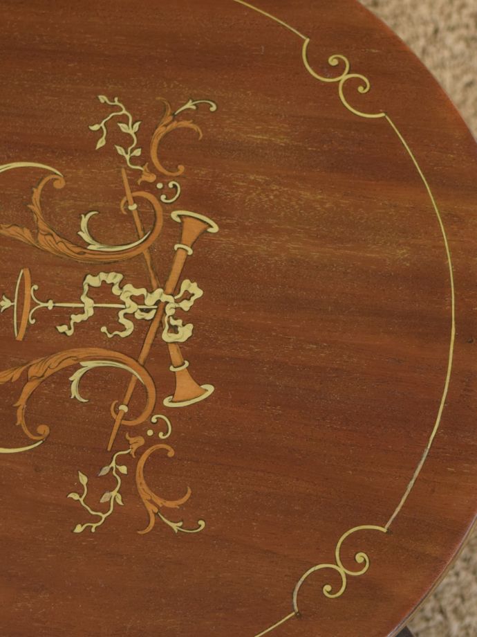 オケージョナルテーブルの天板