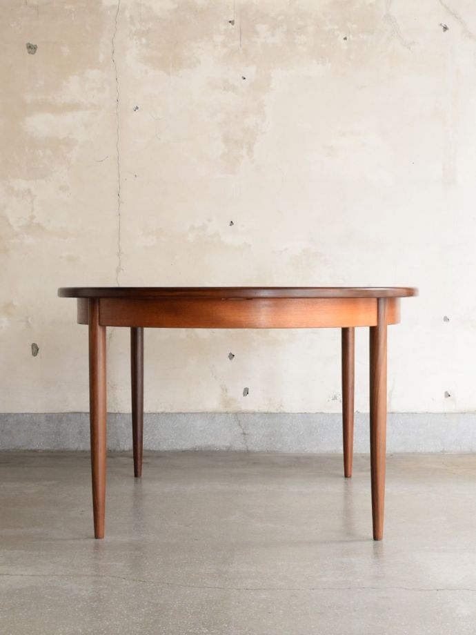 G-PLANのテーブルの側面