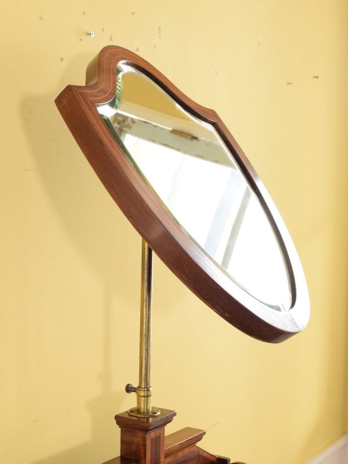 アンティークの鏡