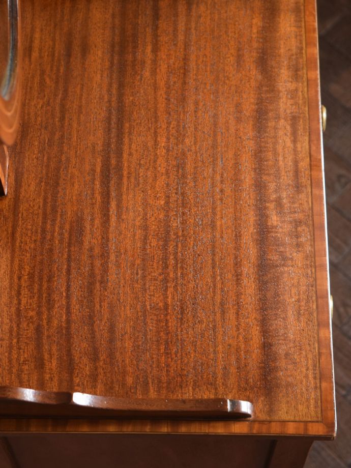 ドレッサーの天板