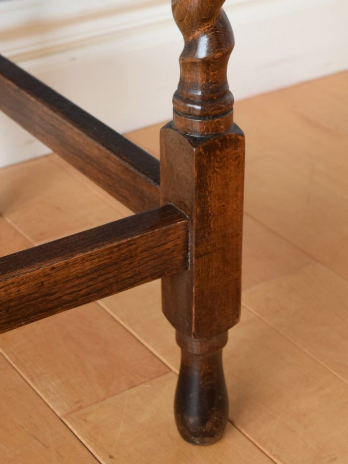 アンティーク家具の脚
