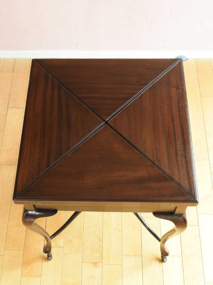 オケージョナルテーブルの天板