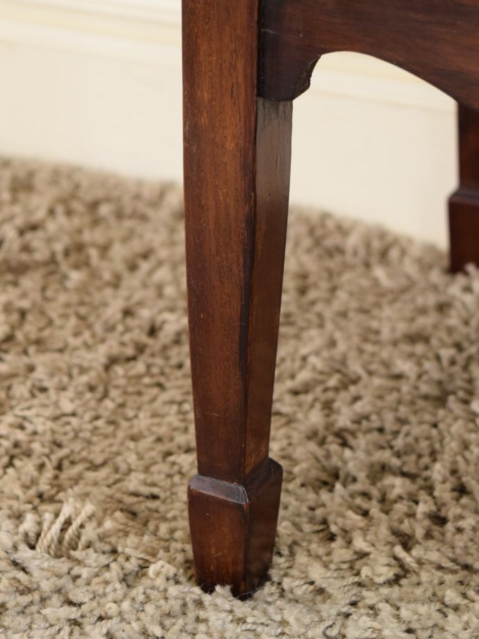 アンティーク家具の脚