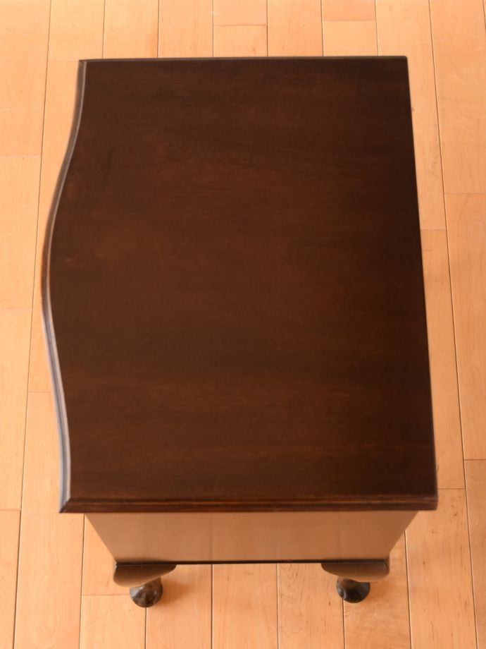 おしゃれなチェストの天板