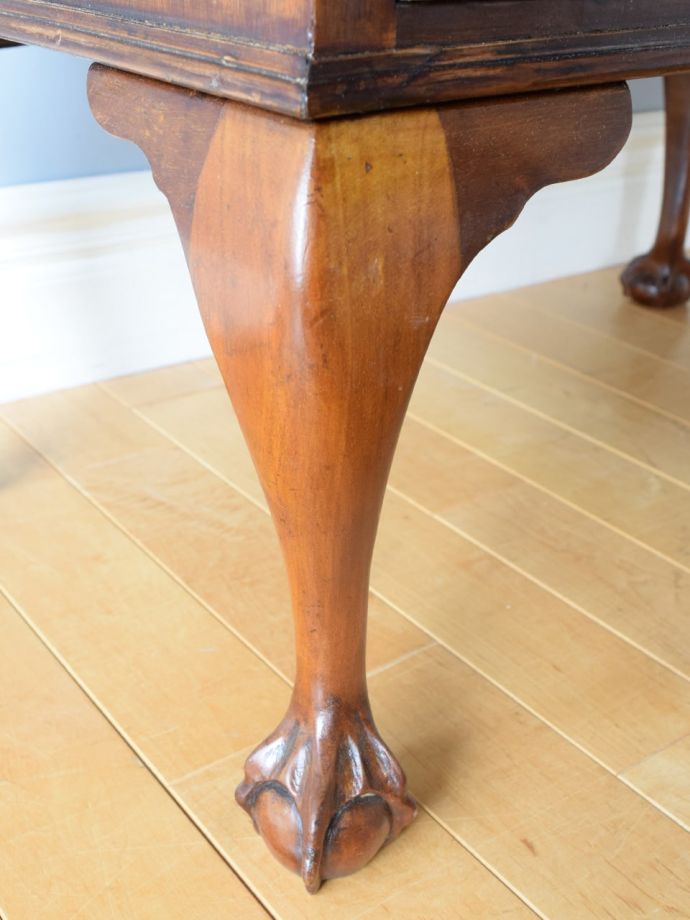 アンティーク家具の脚