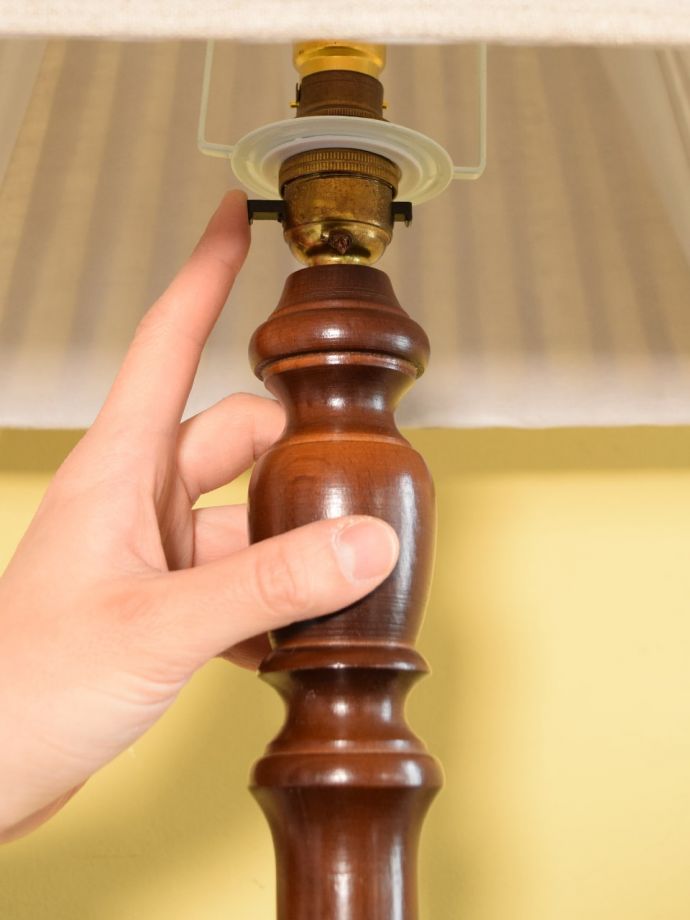 フロアランプのスイッチ