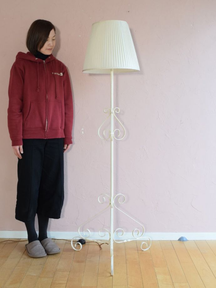 アンティークの照明、フロアランプ