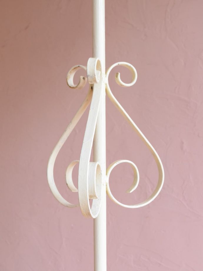 フロアランプの装飾