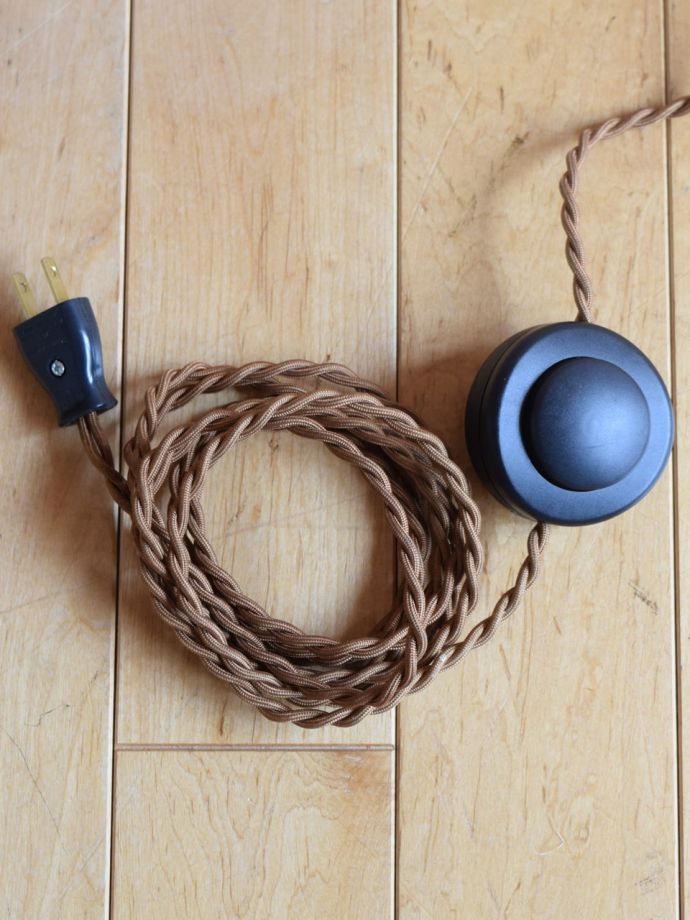 フロアランプのコード