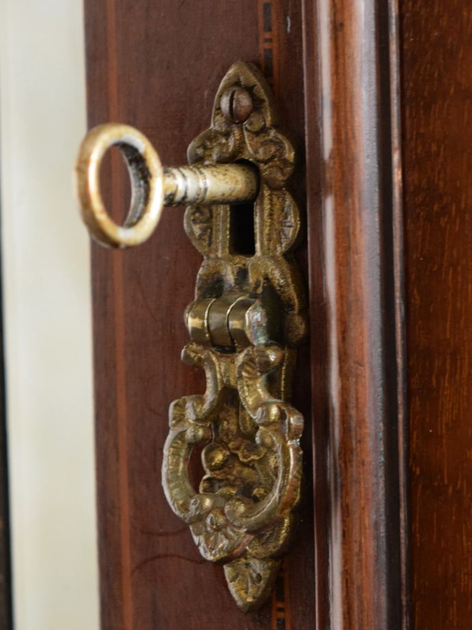 アンティーク家具の取っ手