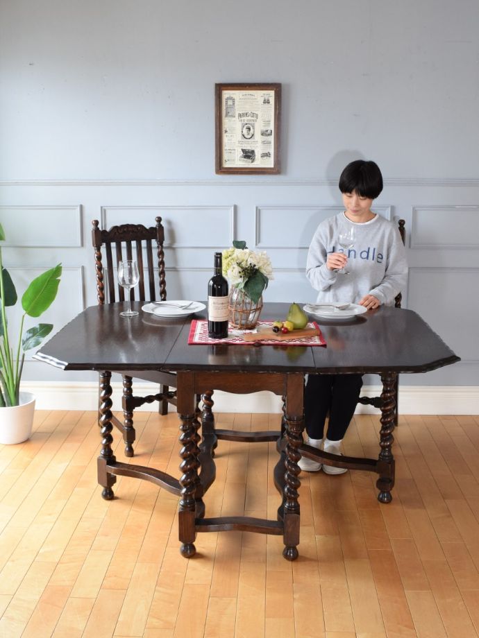 アンティークのゲートレッグテーブル