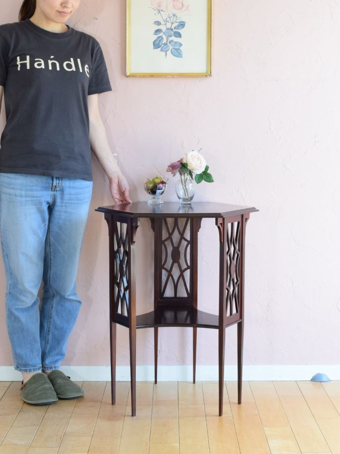 英国のサイドテーブル