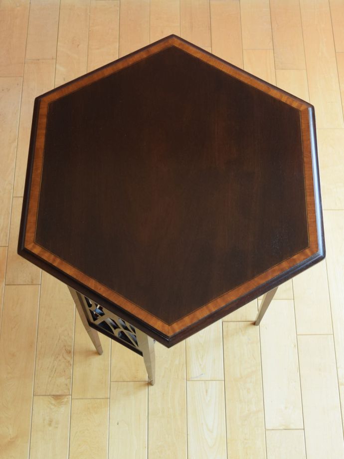 オケージョナルテーブルの天板