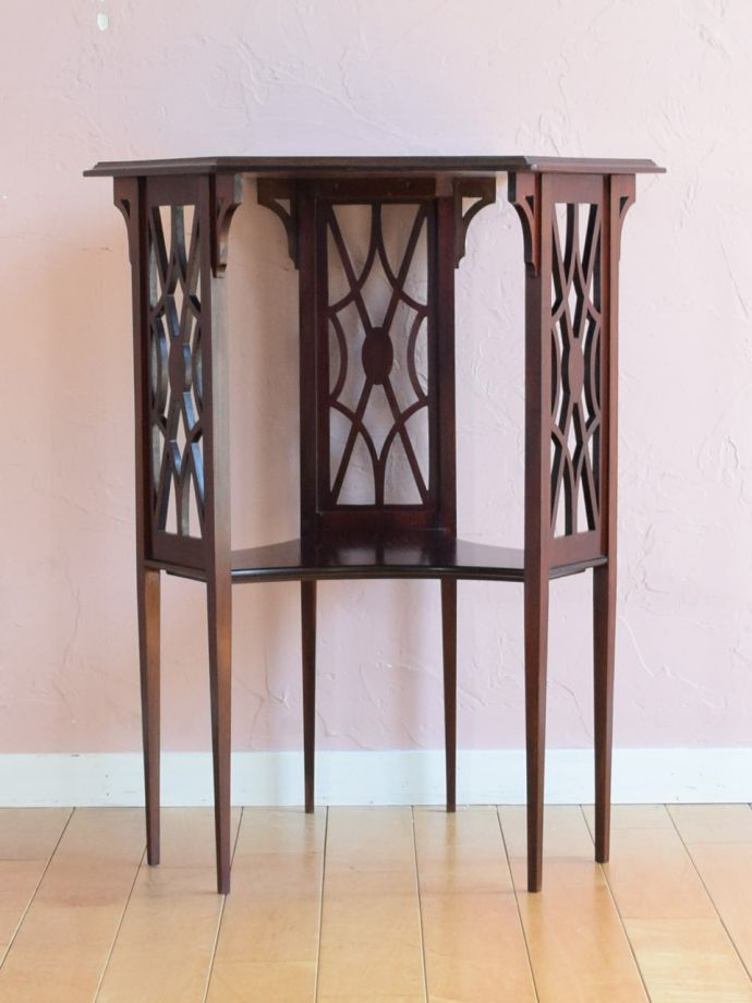 アンティーク家具の側面