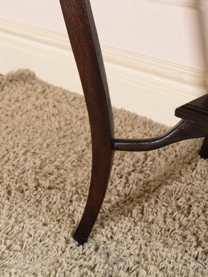 アンティーク家具の脚