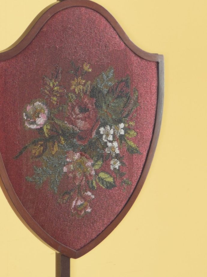 アンティーク家具らしいアイテム