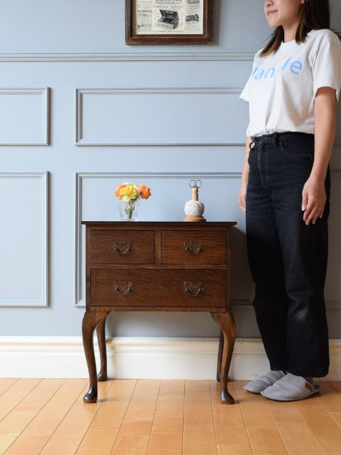 英国アンティークのチェスト