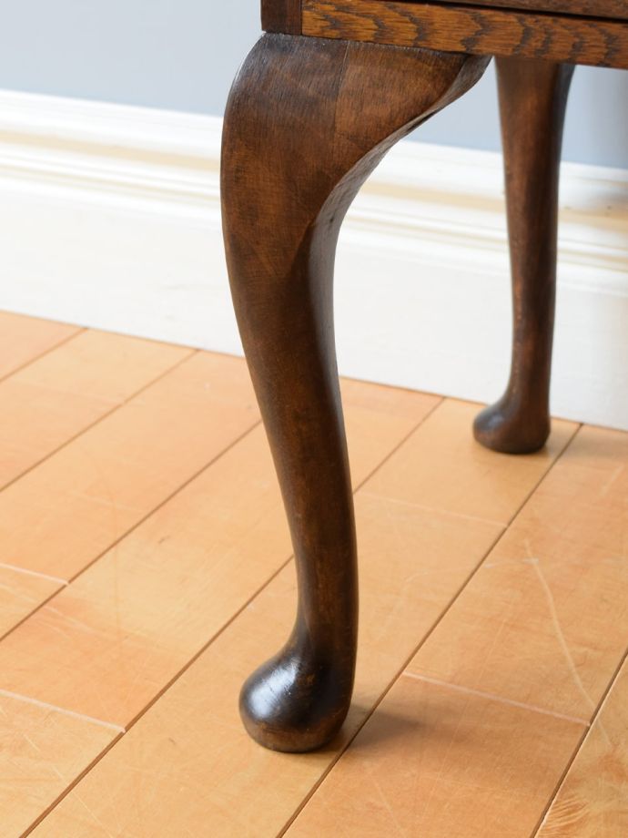 アンティーク家具の脚