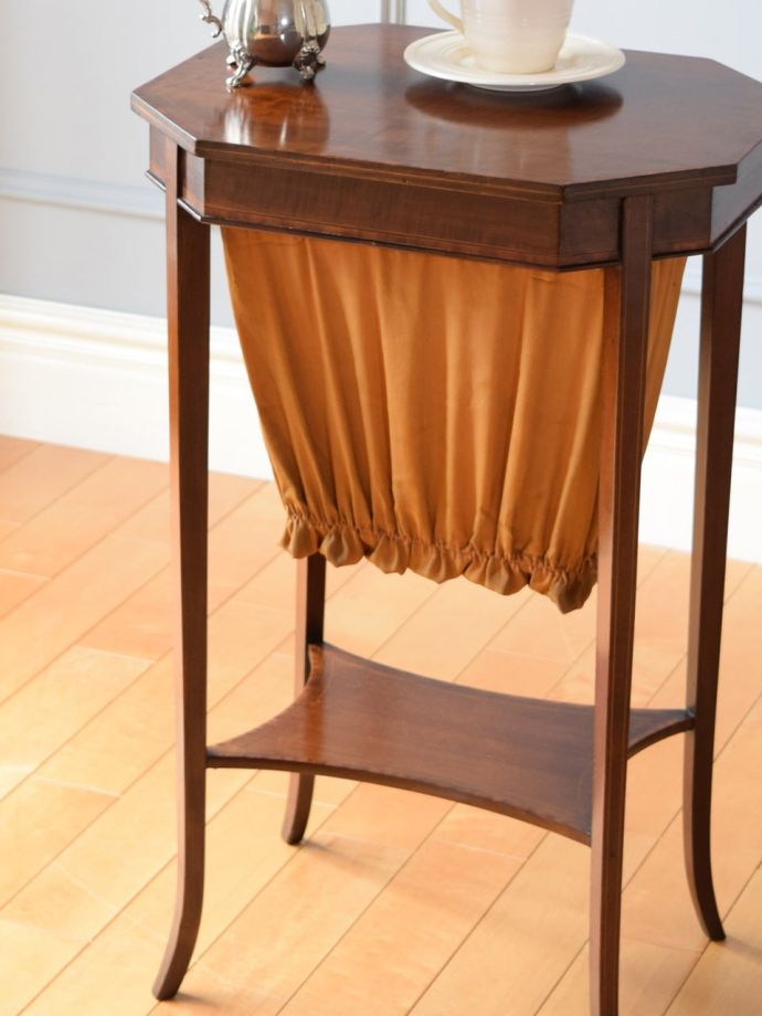 アンティーク家具の美しさ