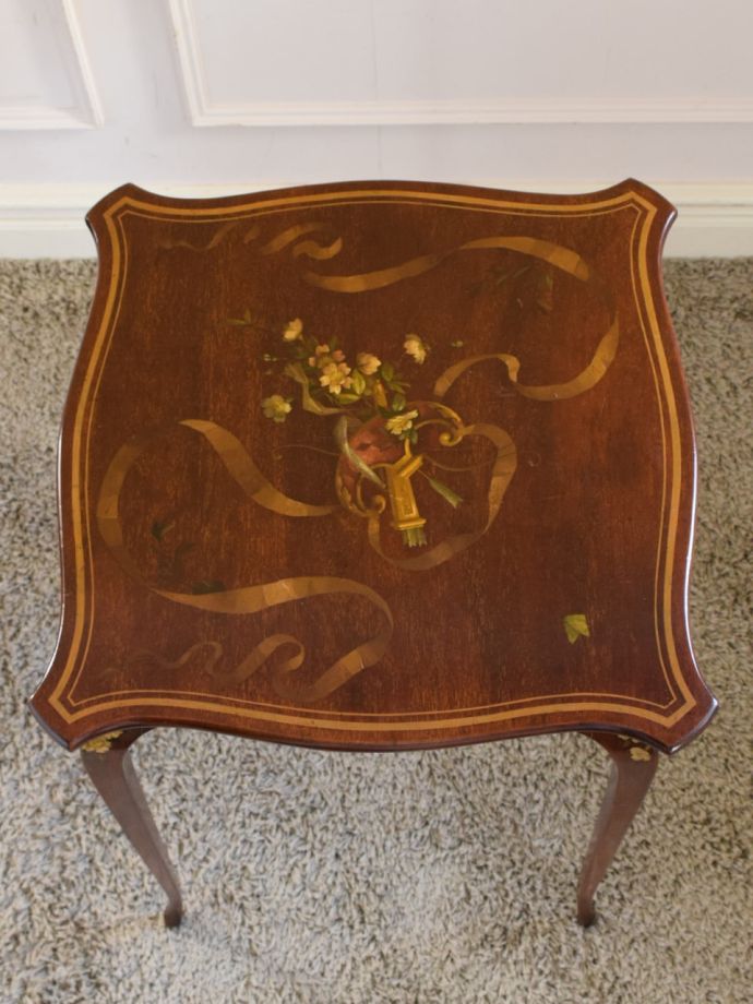 オケージョナルテーブルの天板