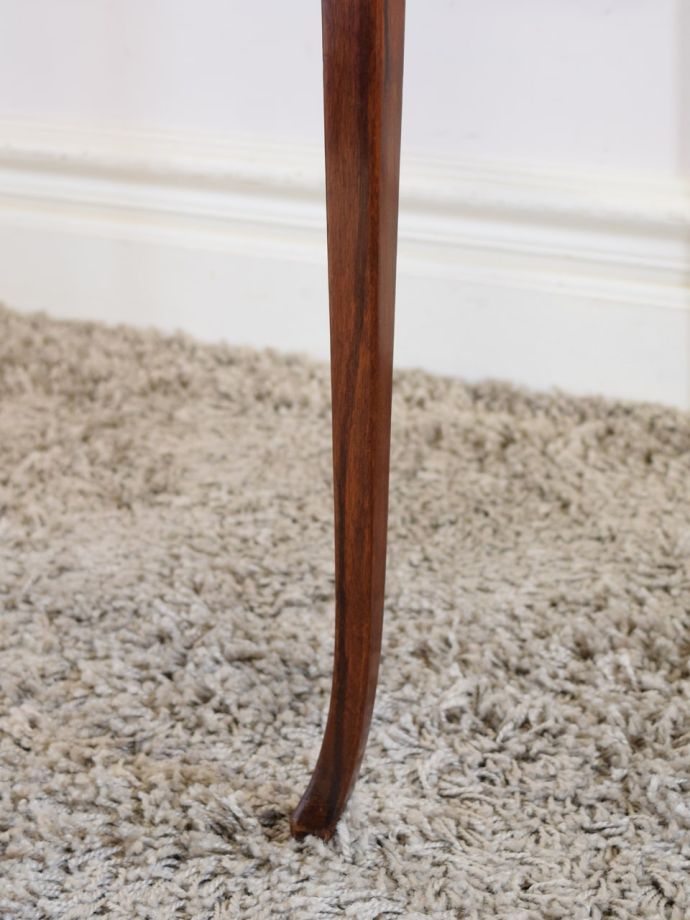 アンティーク家具の脚