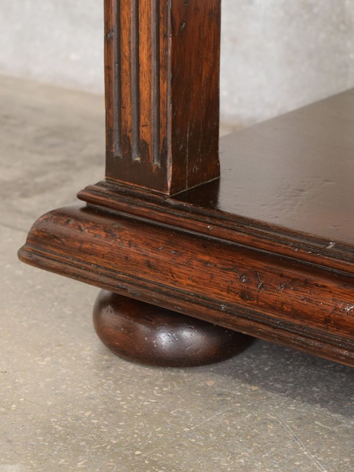 アンティーク家具の脚