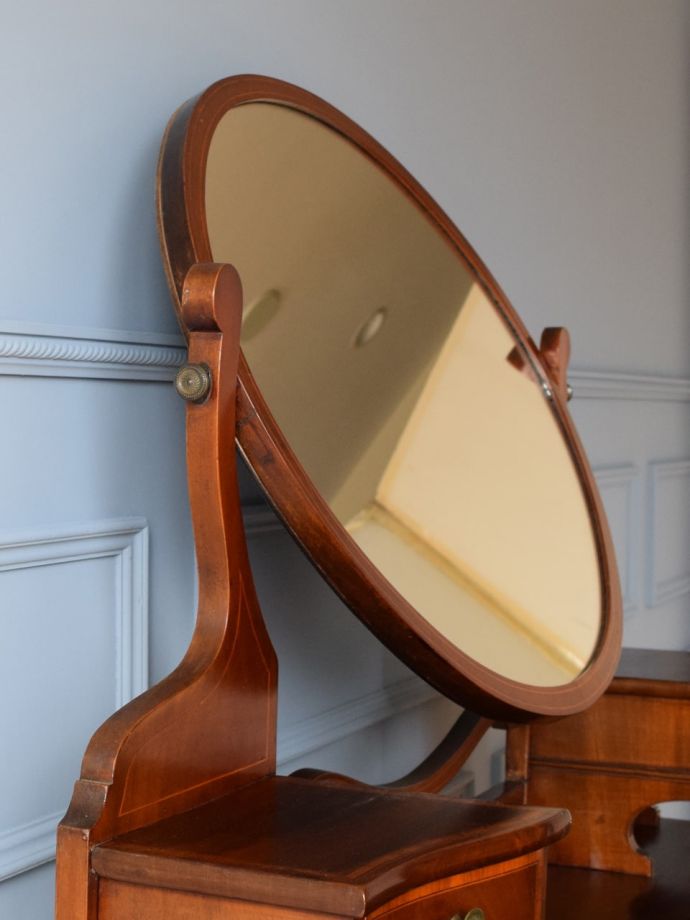 アンティークの鏡