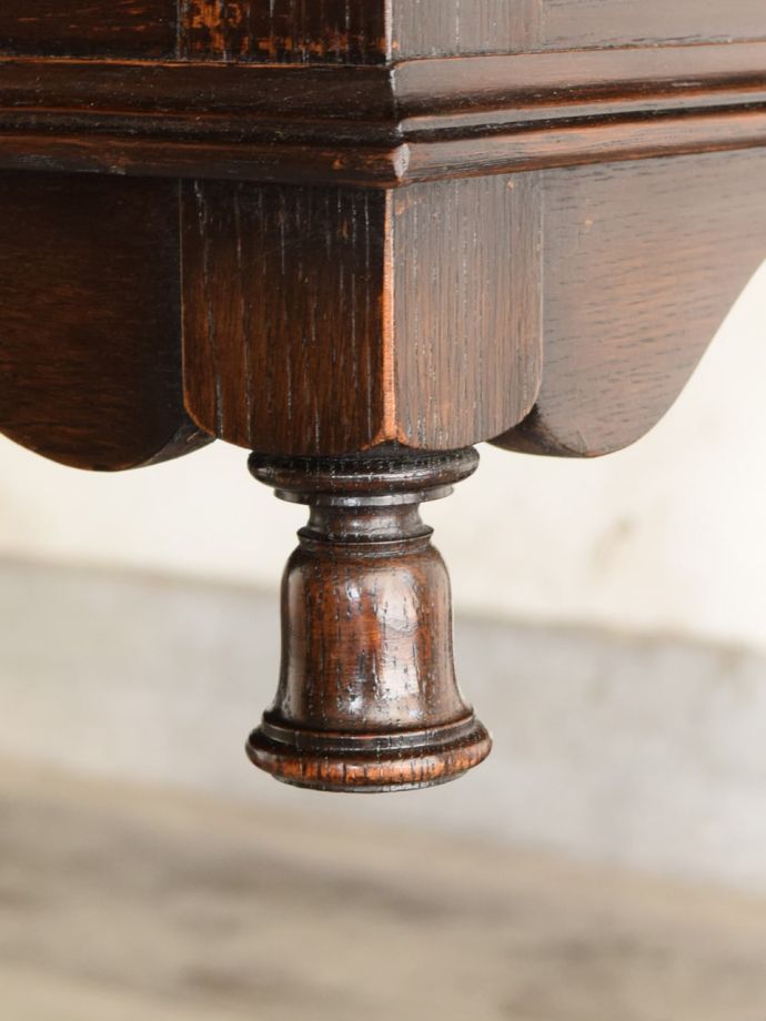 アンティークらしい彫