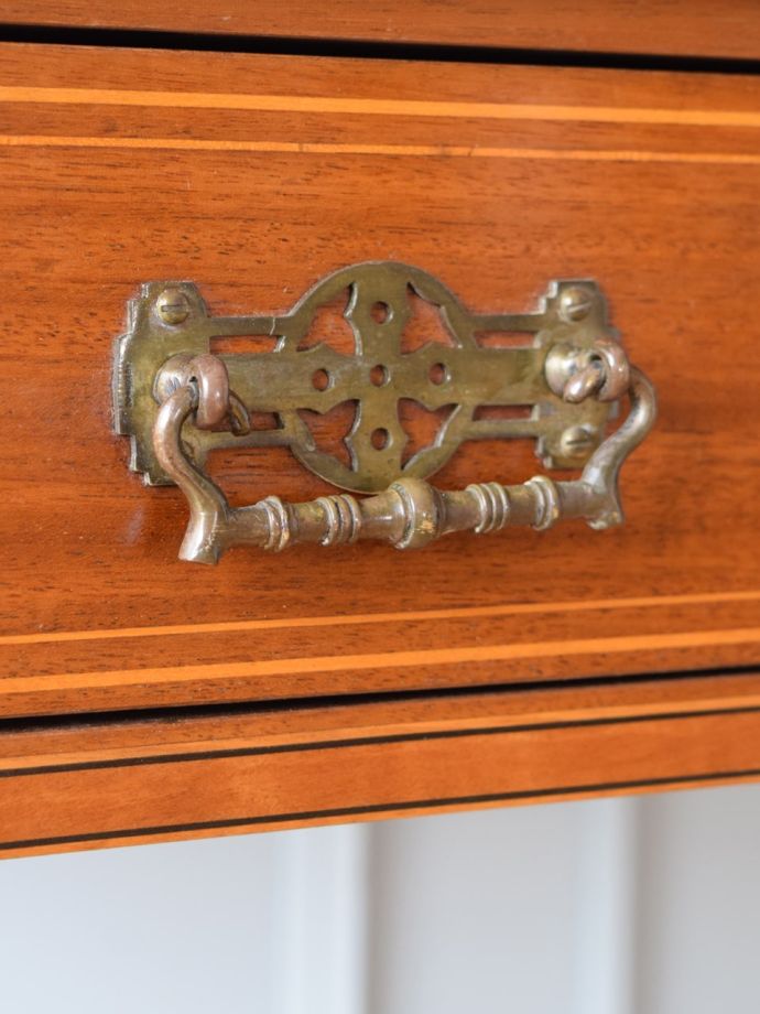 アンティーク家具の取っ手