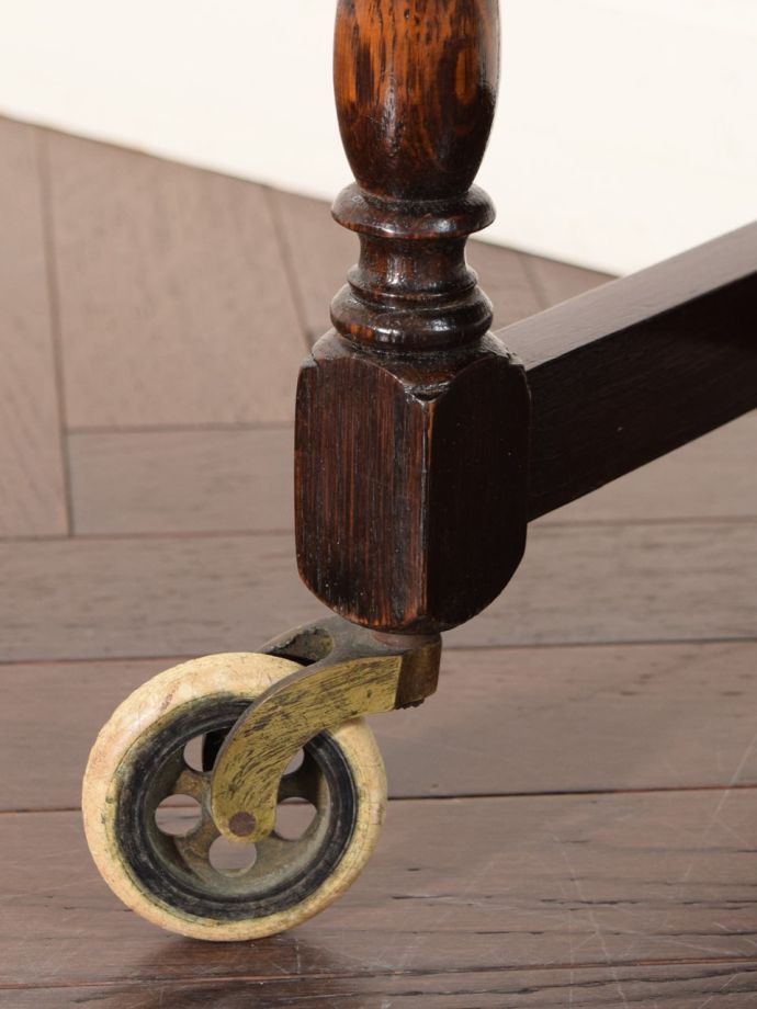 アンティーク家具の脚