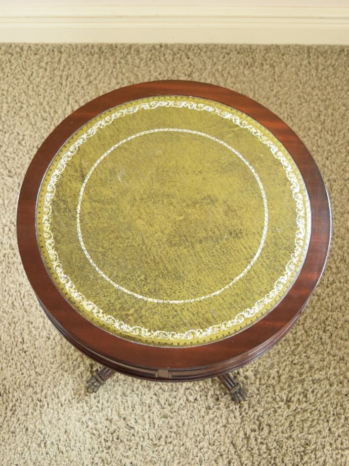 オケージョナルテーブルの天板