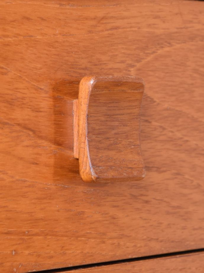 チェストのおしゃれな取っ手