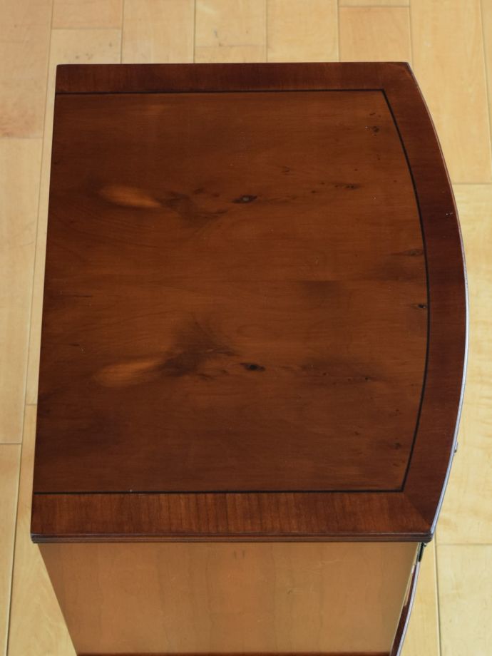 おしゃれなキャビネットの天板